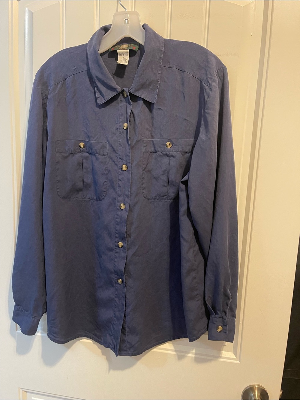Orvis Women’s Silk Classic Timeless Navy Button-Front Lightweight Shirt